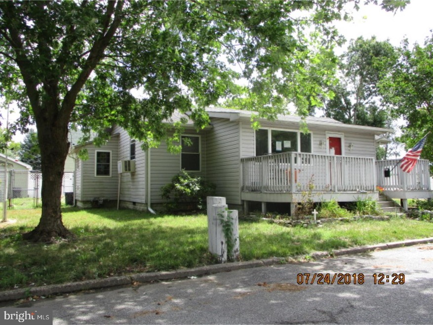 239 J St, Penns Grove, NJ 08069 - photo 1