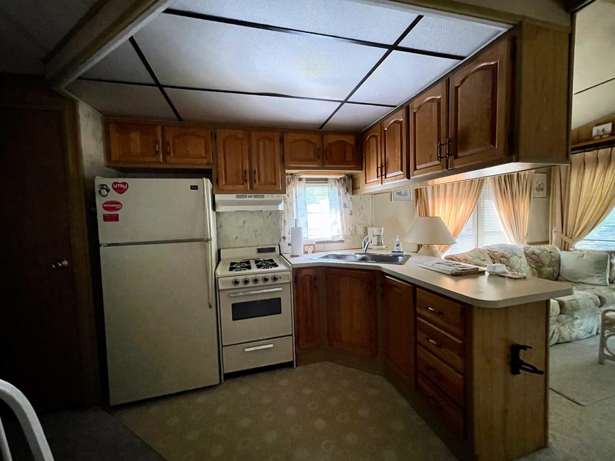 516 N Route 9 unit F-14, Marmora, NJ 08223 - photo 1