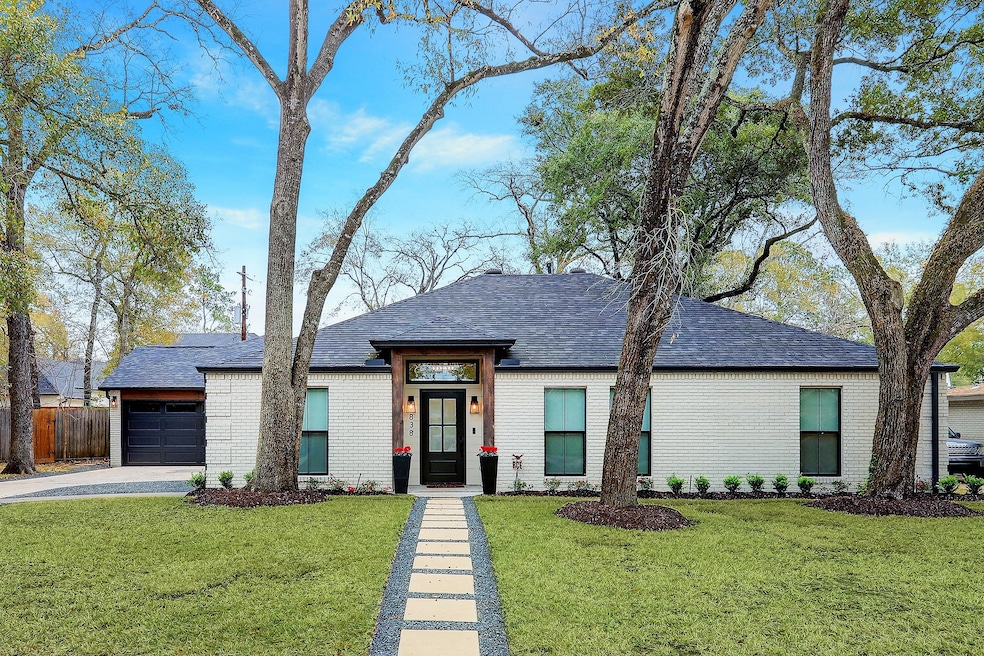 838 Saint Francis Ln, Houston, TX 77079 - photo 1
