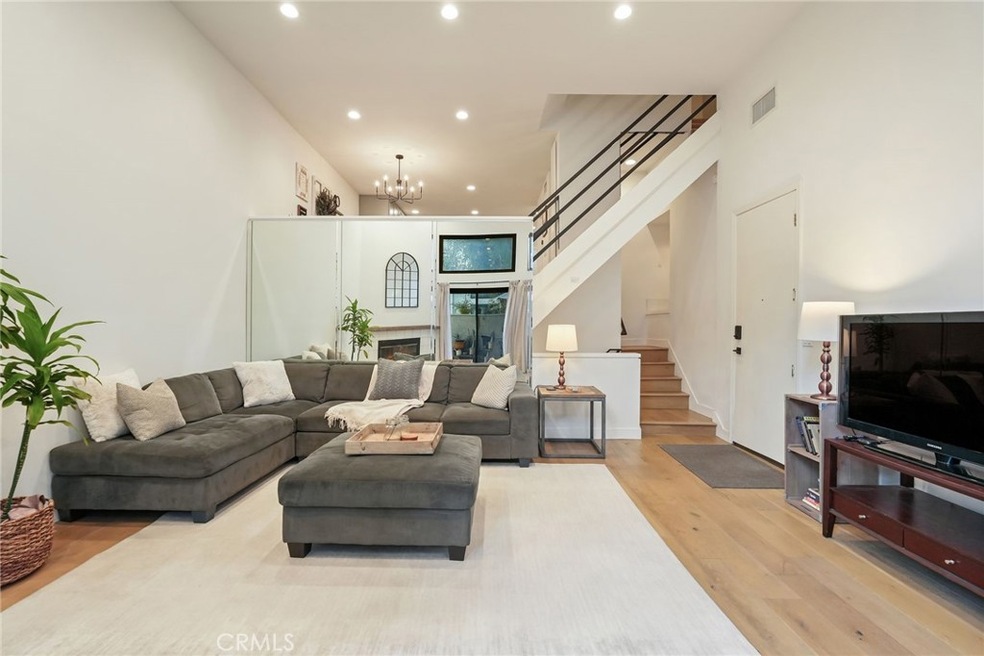 6930 De Celis Place unit 16, Van Nuys, CA 91406 - photo 1