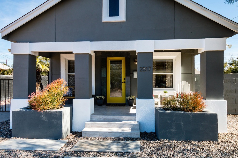 2517 N Mitchell St, Phoenix, AZ 85006 - photo 1