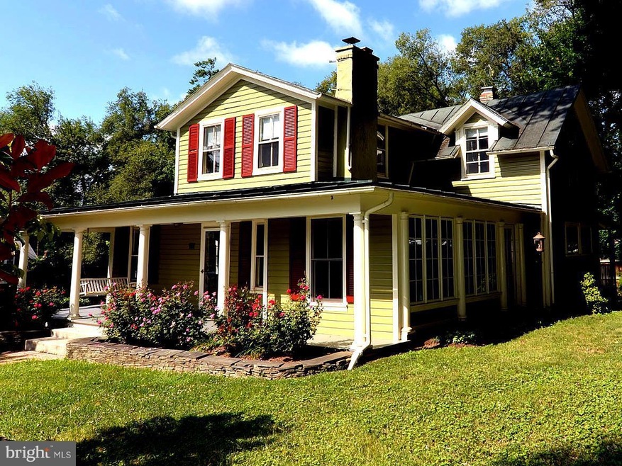 111 N 18th St, Purcellville, VA 20132 - photo 1