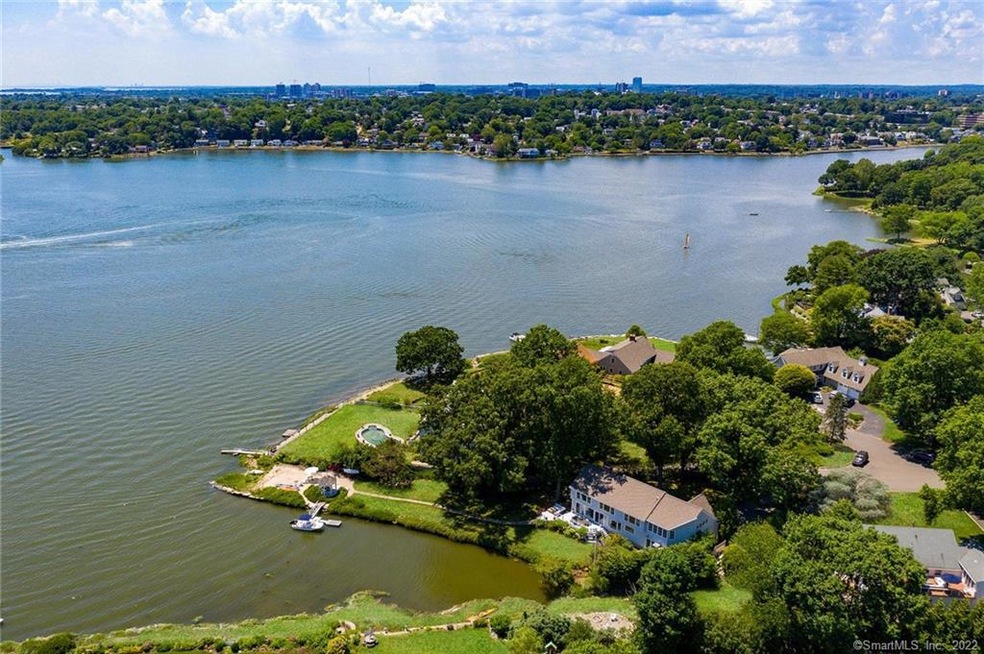 24 Lighthouse Way