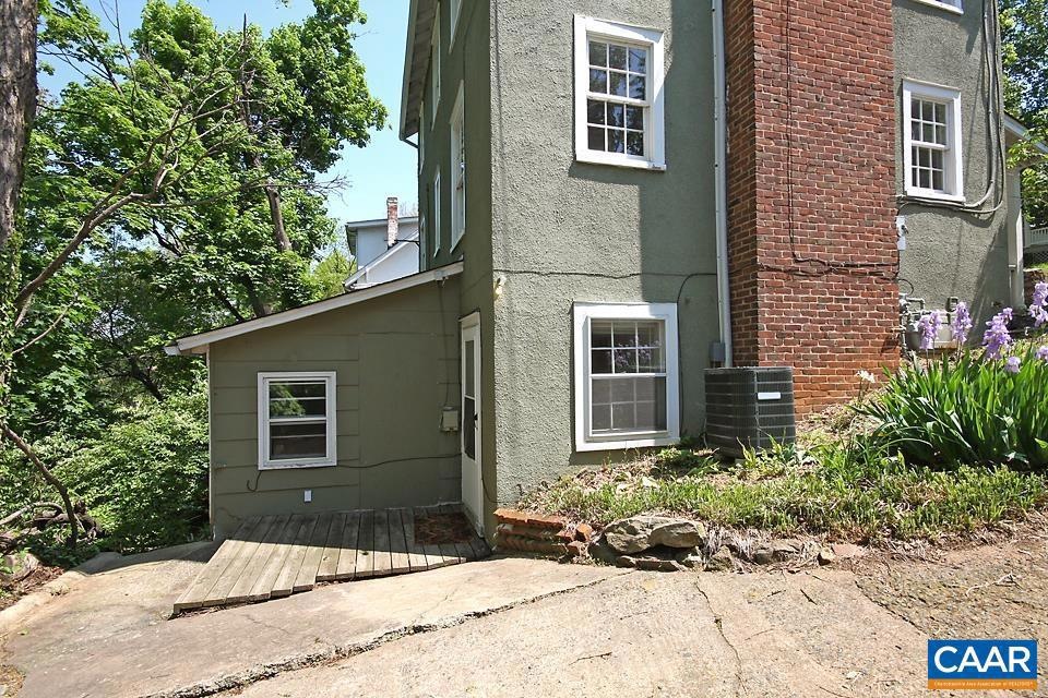 412 Altamont St unit B, Charlottesville, VA 22902 - photo 1