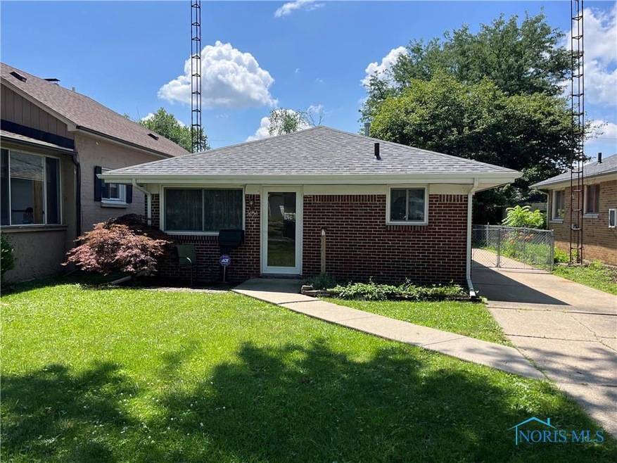 3054 123rd St, Toledo, OH 43611 - photo 1