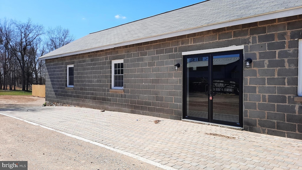 7459 John Marshall Hwy unit 2, Marshall, VA 20115 - photo 1