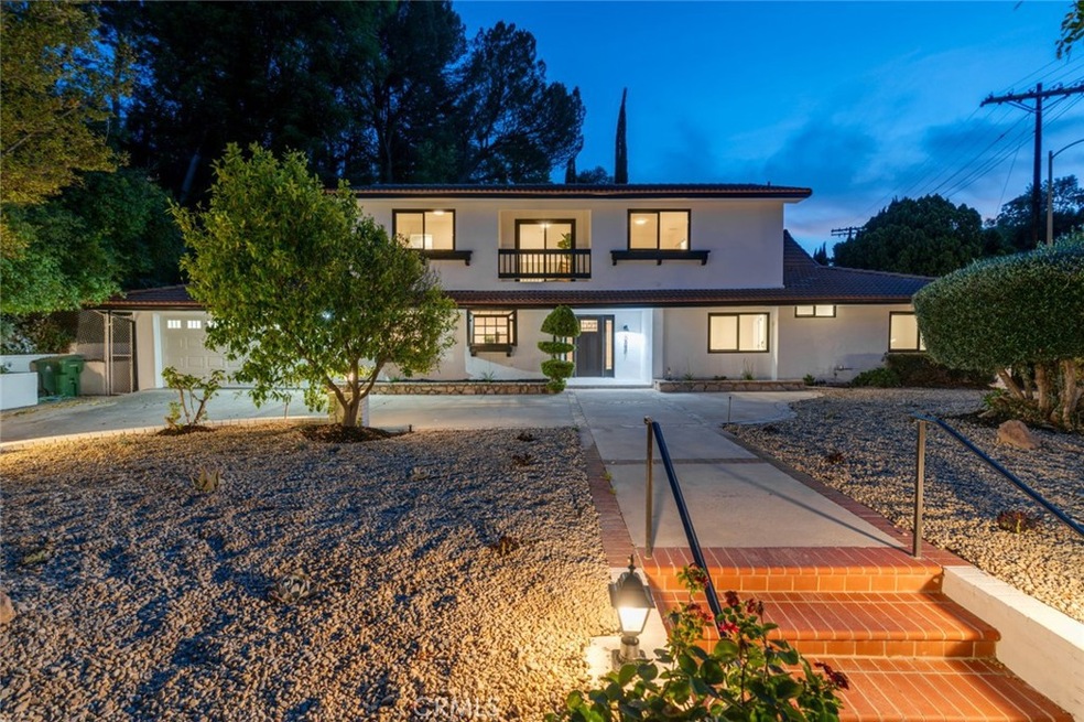 Beautiful home and great curb appeal