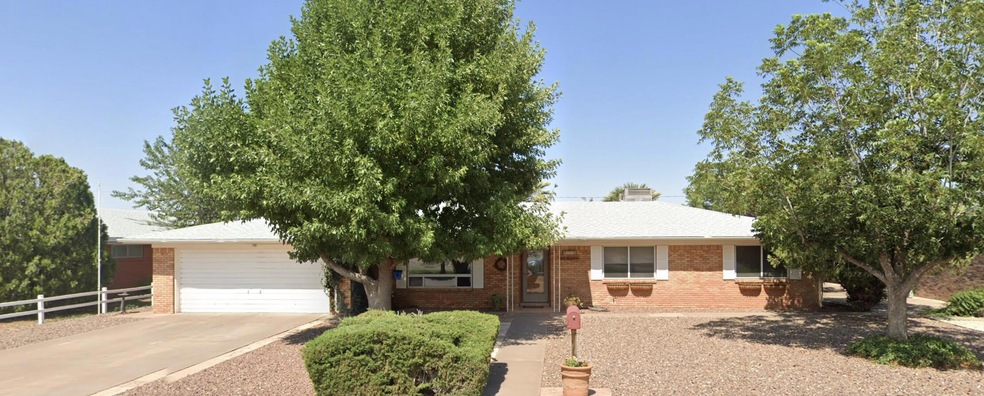 1701 Juniper Dr, Alamogordo, NM 88310 - photo 1