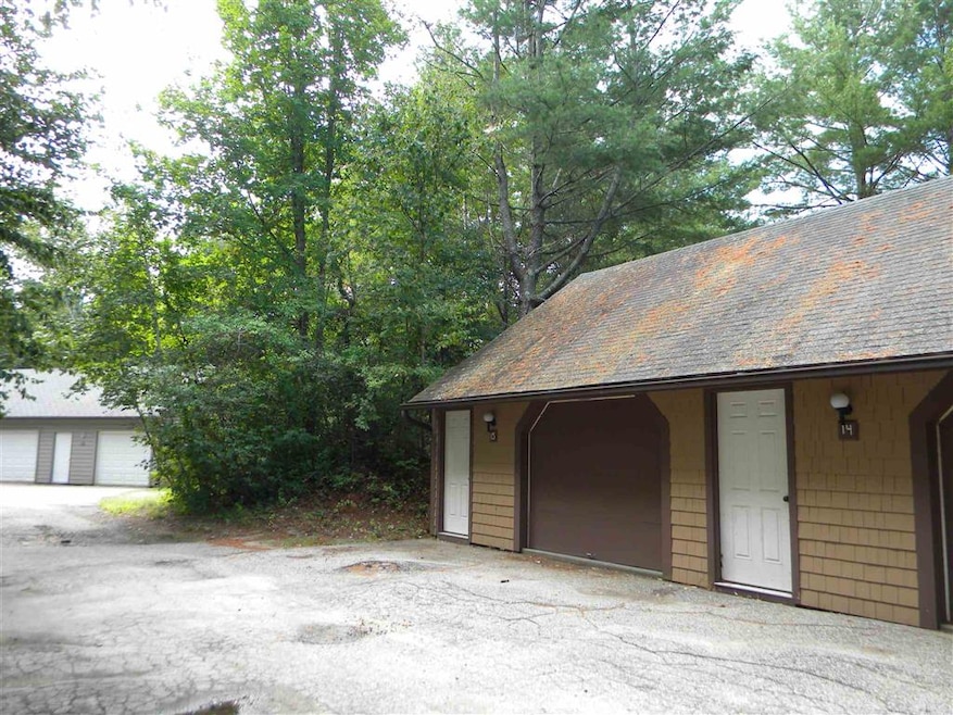 9 Garage Way unit 15, Waterville Valley, NH 03215 - photo 1