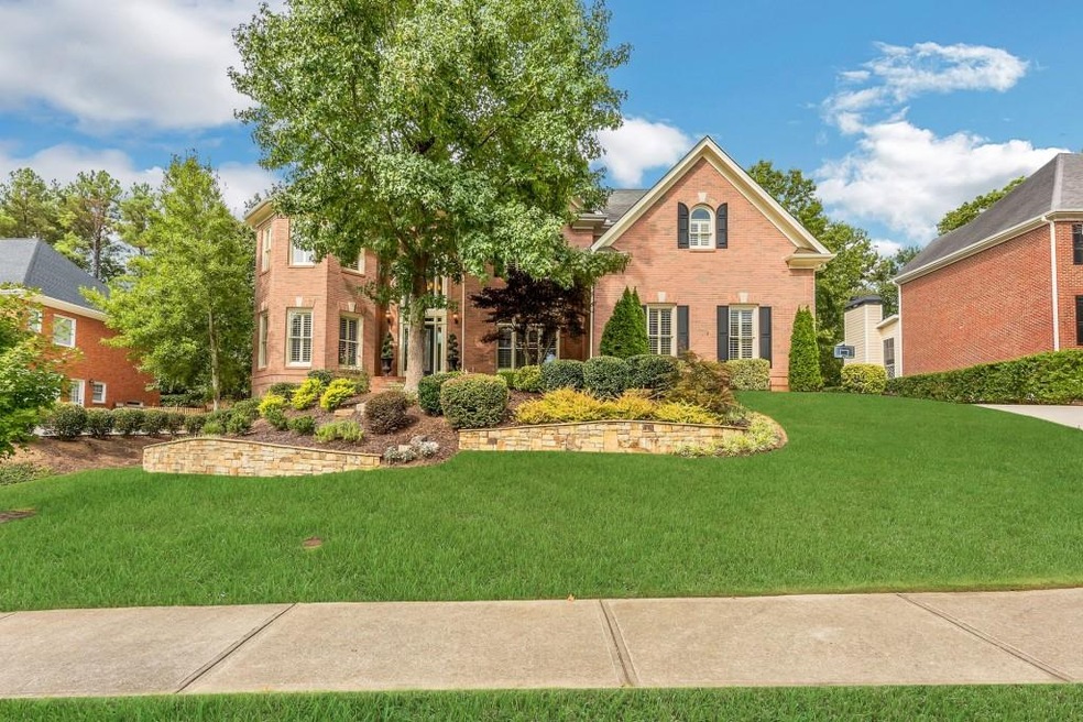 Wonderful Brick Home in highly desireable Glen Abb