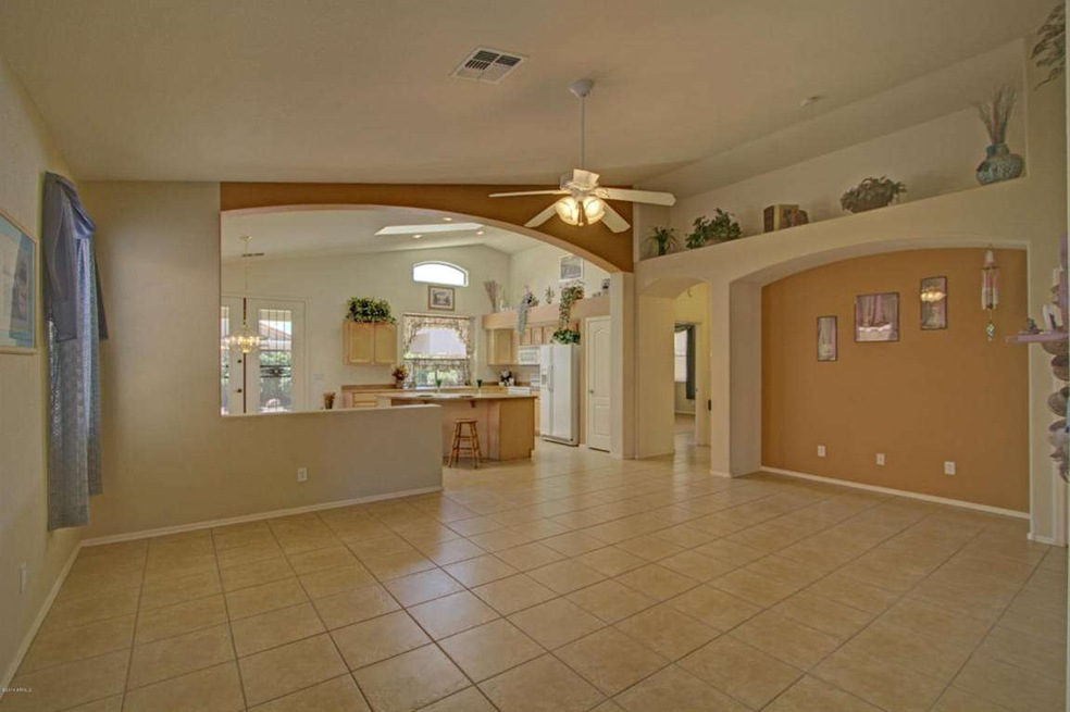 7_Wonderful Great Room Open Floor Plan