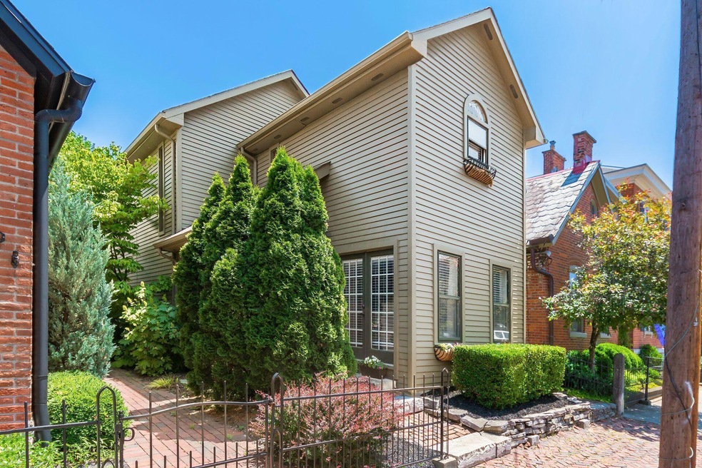 618 Mohawk St, Columbus, OH 43206 - photo 1