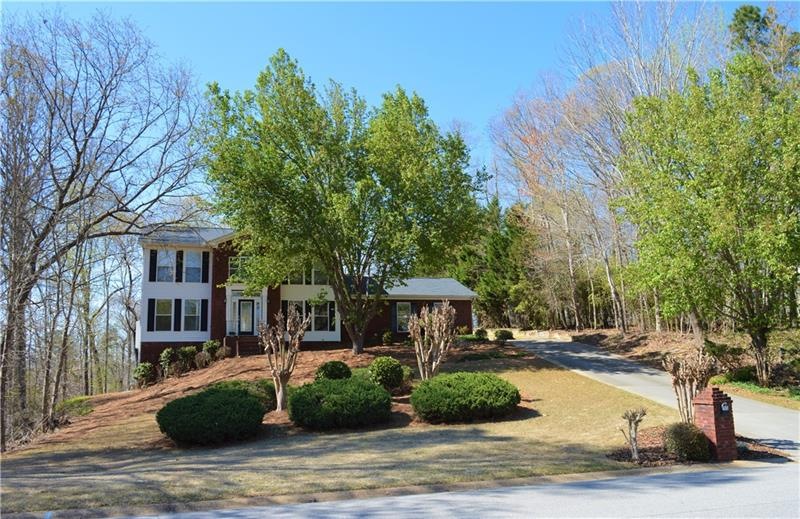 2933 Rivercrest Dr, Gainesville, GA 30507 - photo 1