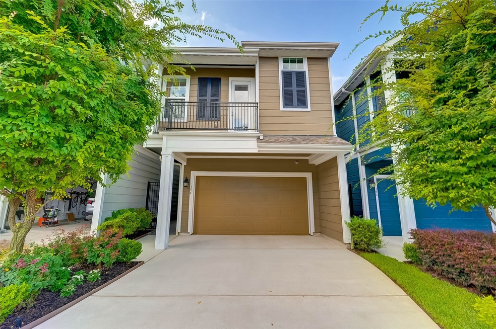 354 W 26th St, Houston, TX 77008 - photo 1