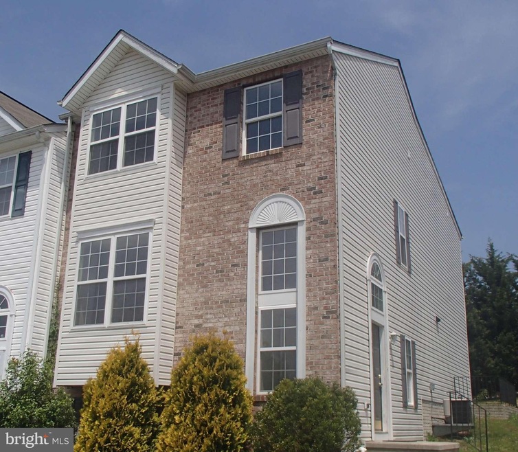 1160 Balsam Cir, Sykesville, MD 21784 - photo 1