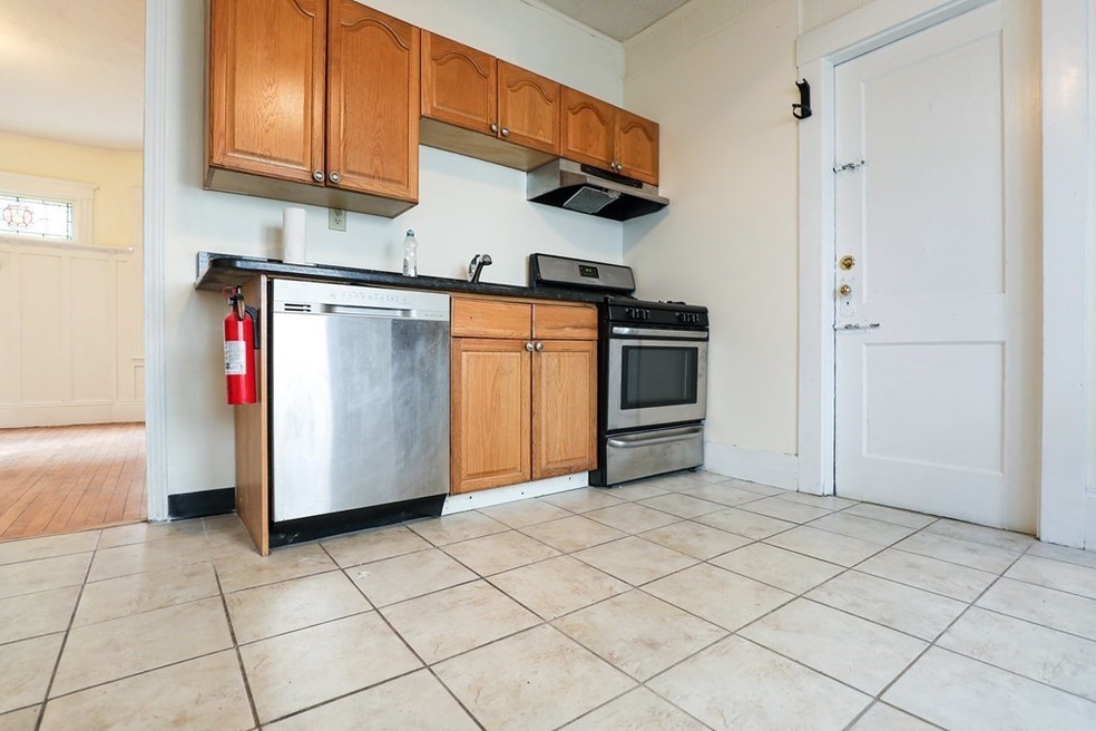 7 Greylock Rd unit 1, Allston, MA 02134 - photo 1