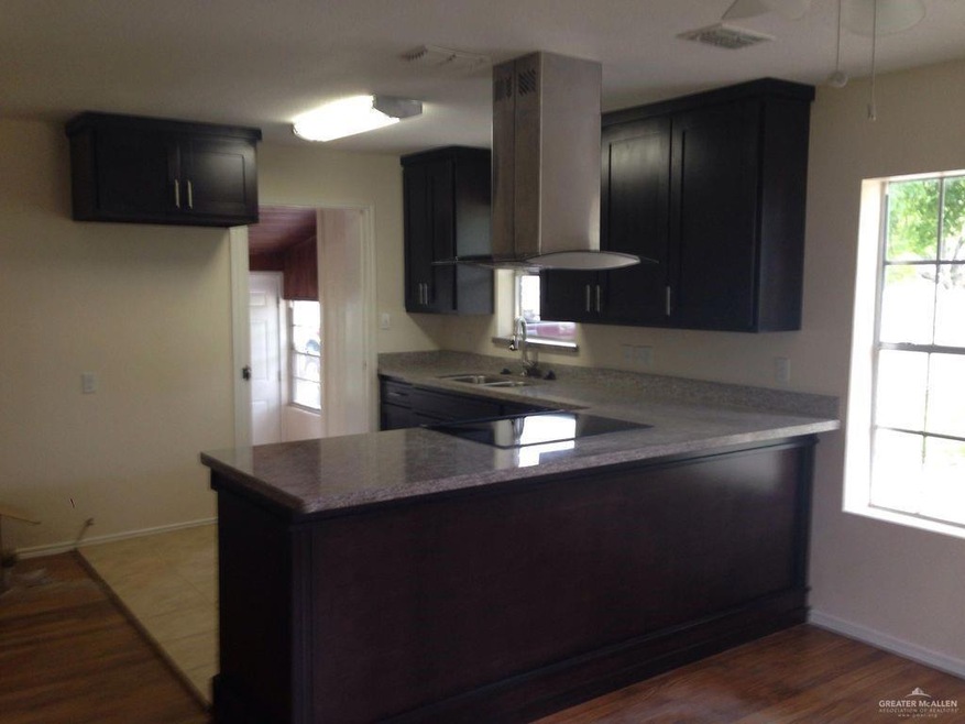 409 W Jones Ave, Pharr, TX 78577 - photo 1