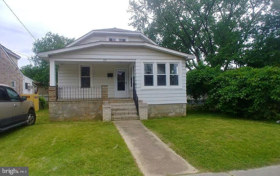 203 2nd Ave, Lansdowne, MD 21227 - photo 1