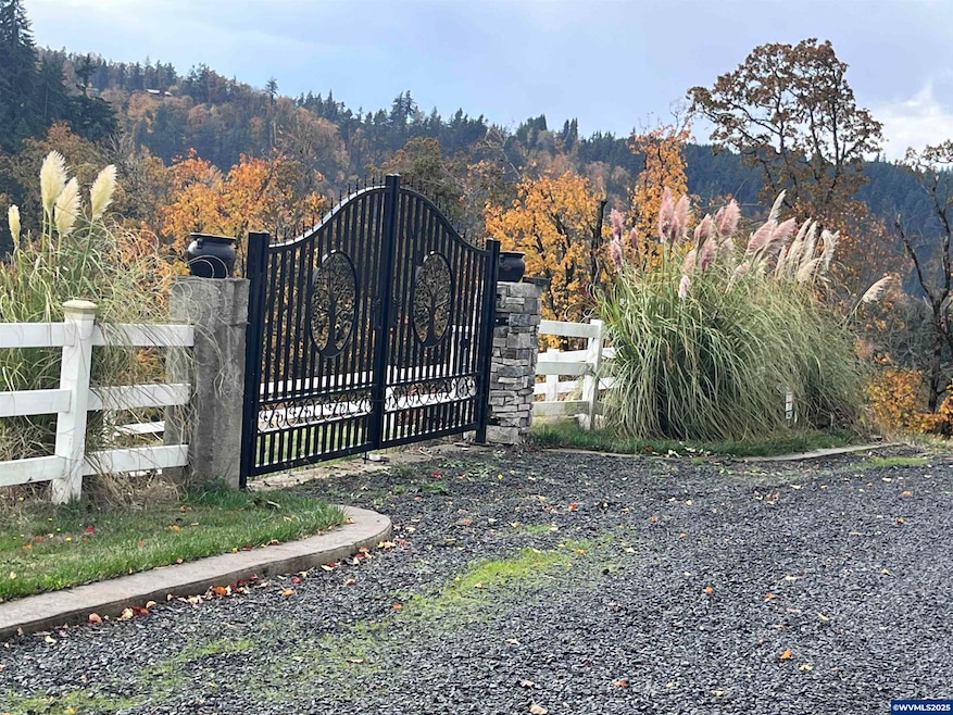 4555 Lobo Ln NE, Silverton, OR 97381 - photo 1