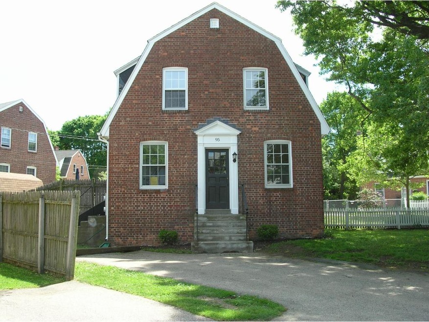 95 Saratoga Way, Portsmouth, NH 03801 - photo 1