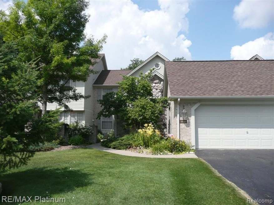 4432 Golf View