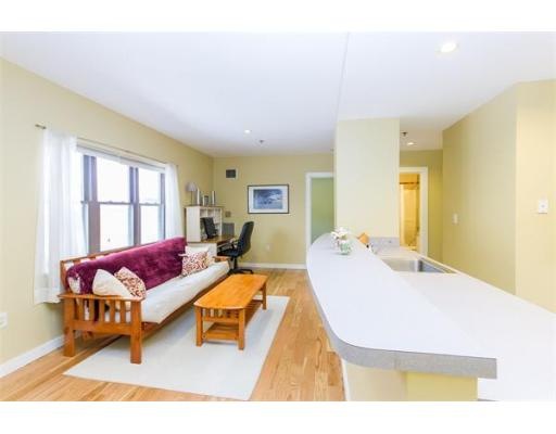 536 Commonwealth Ave, Boston, MA 02215 - photo 1