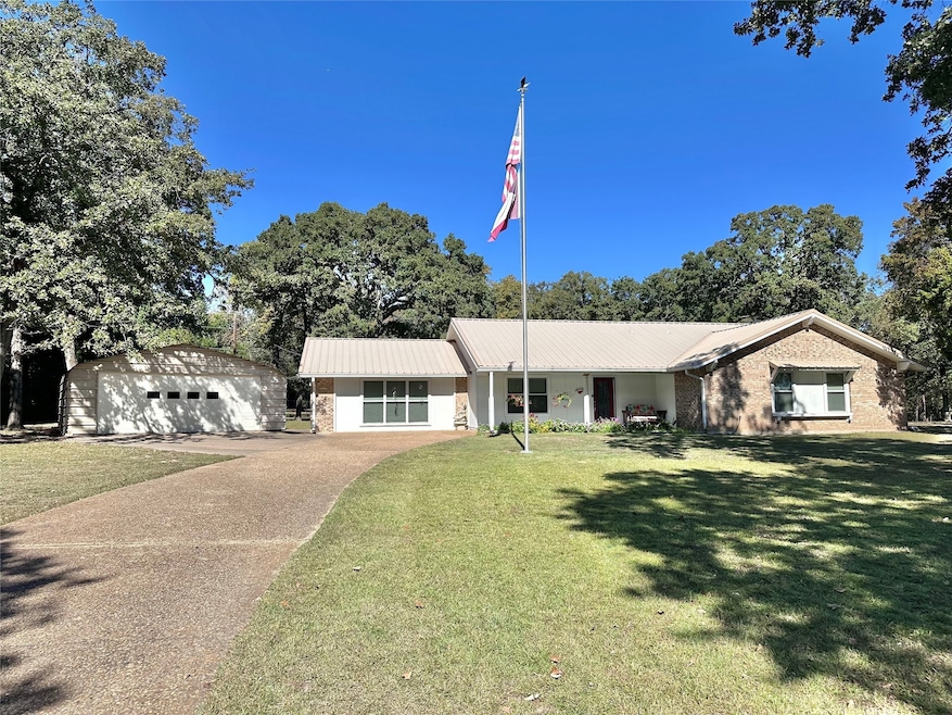 303 Brentwood Dr, Athens, TX 75751 - photo 1