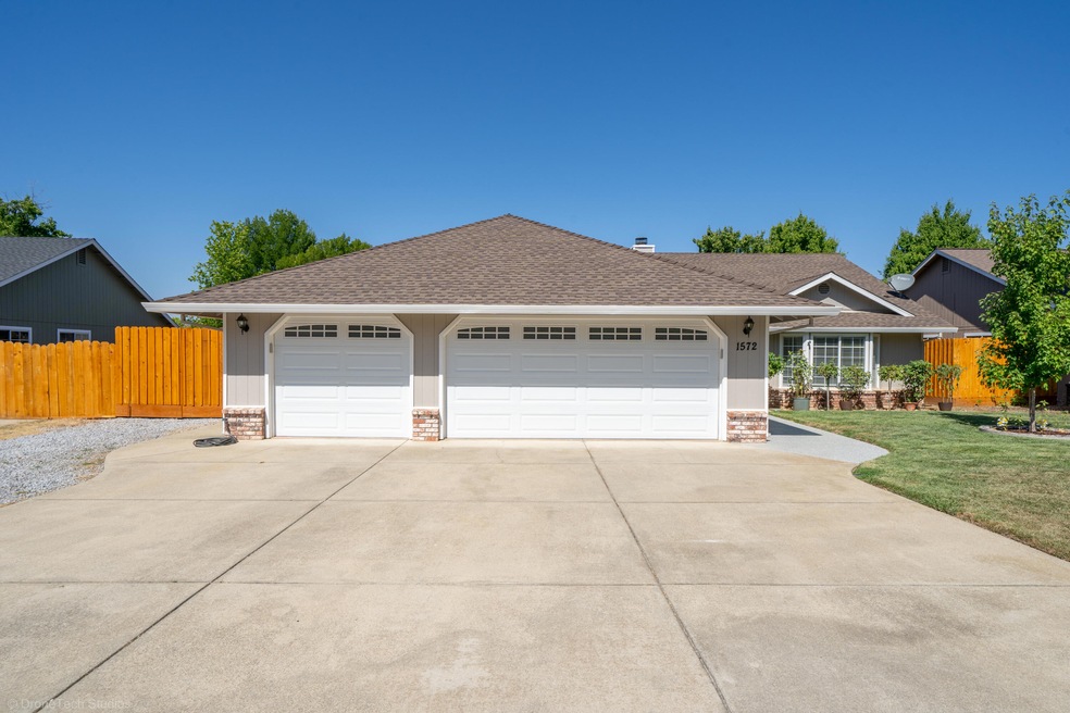 Rare- Triple Garage Model