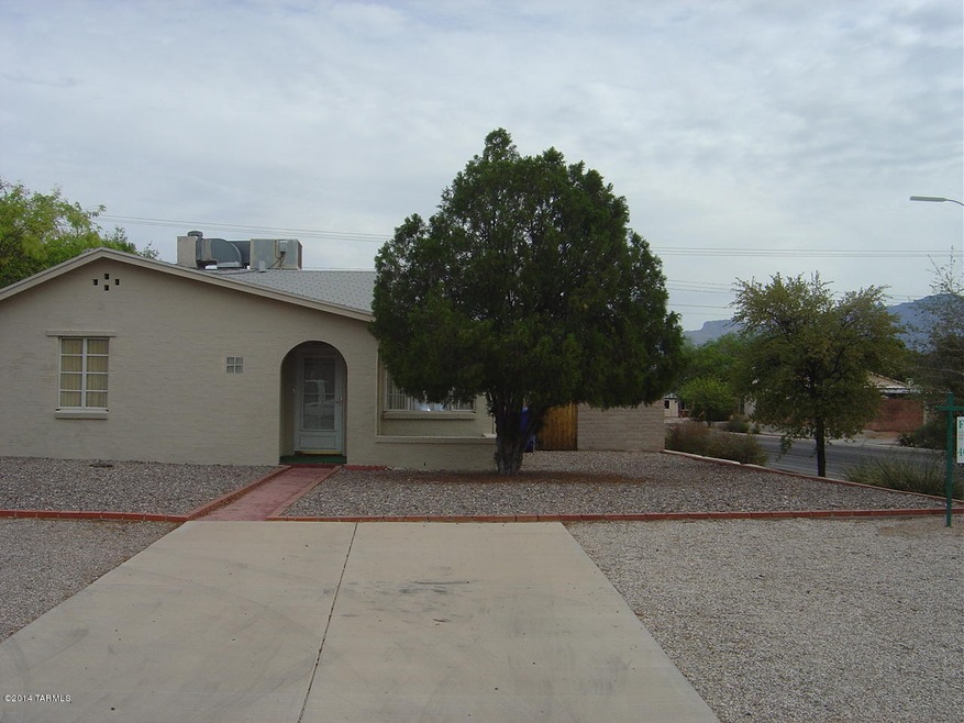 FRONT VIEW MAIN HOUSE