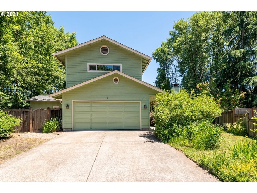 2071 Augusta St, Eugene, OR 97403 - photo 1