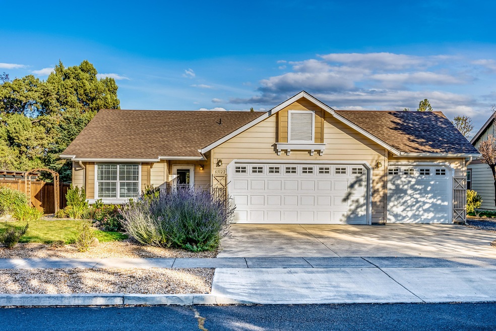 63122 NE Watercress Way, Bend-10