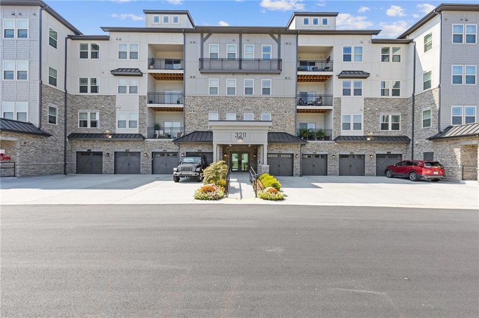 3211 Orwell Way unit 4305, Cumming, GA 30041 - photo 1