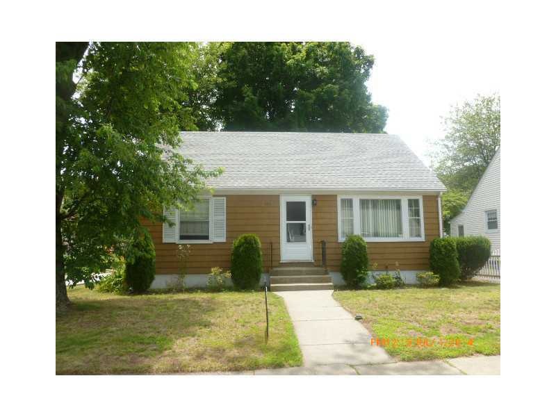 256 Aqueduct Rd, Cranston, RI 02910 - photo 1