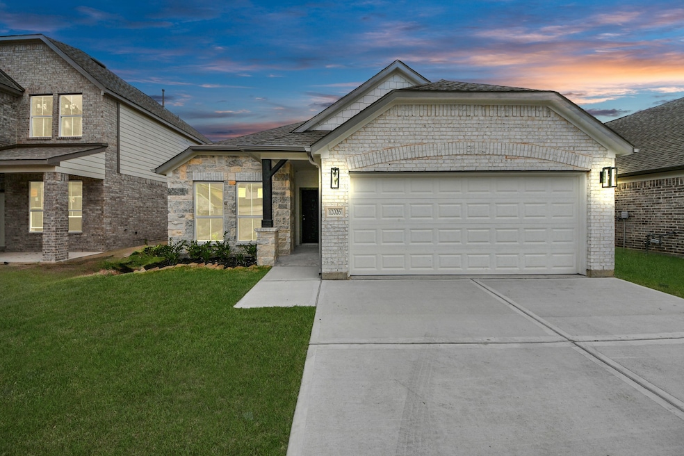 Welcome home to 15722 Telge Ridge Lane located in the Telge Ranch North Community and zoned to Cy-Fair ISD. Sample photo of completed home with similar floor plan. Actual colors and selections may vary.
