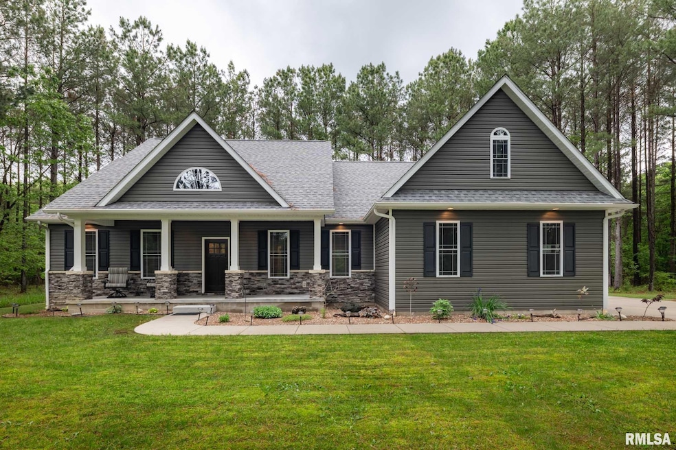 Sold $385,000
