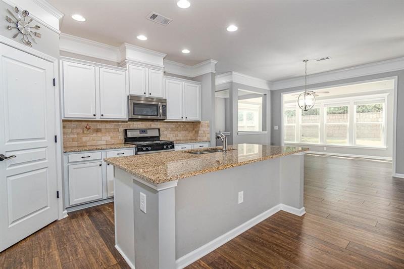 3560 Graham Way SW, Lilburn, GA 30047 - photo 1