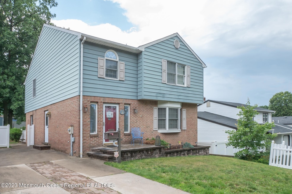 2 Thomas Ave, South Amboy, NJ 08879 - photo 1