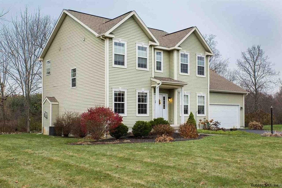 11 Foxglove Way, Ballston Spa, NY 12020 - photo 1