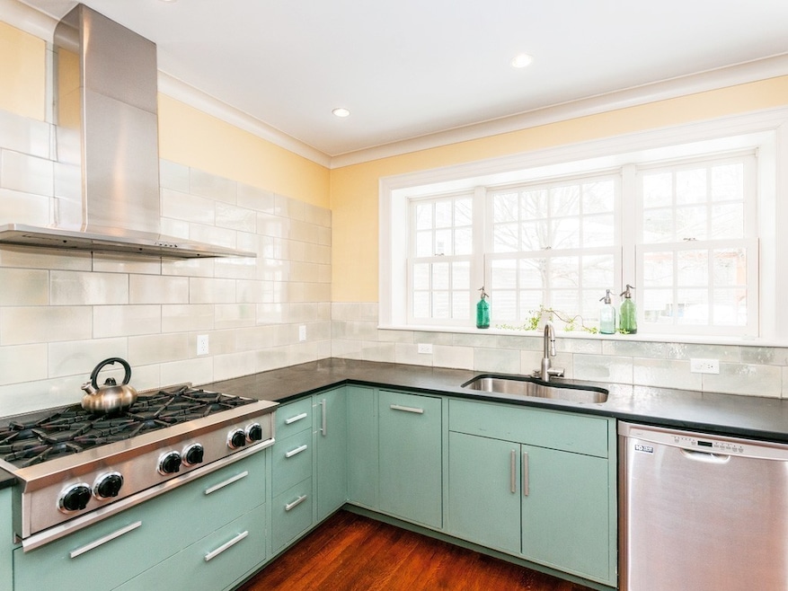 131 Saint Rose St, Jamaica Plain, MA 02130 - photo 1