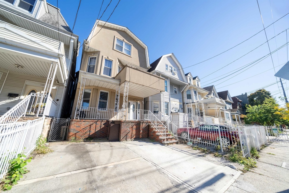For Rent $2,600/month