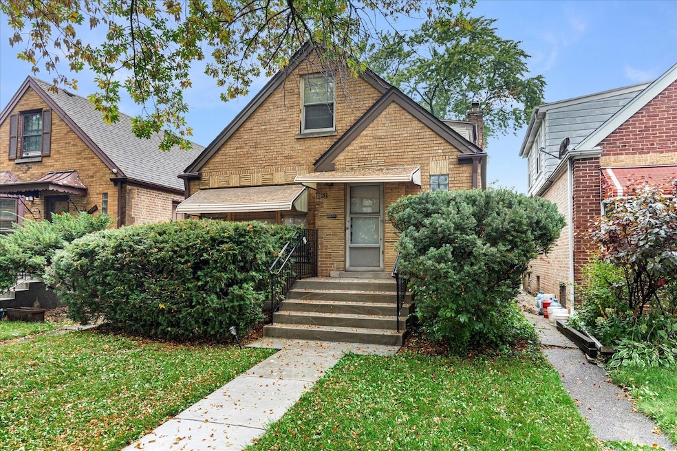 Sold $329,900 • Co-Listing Agent