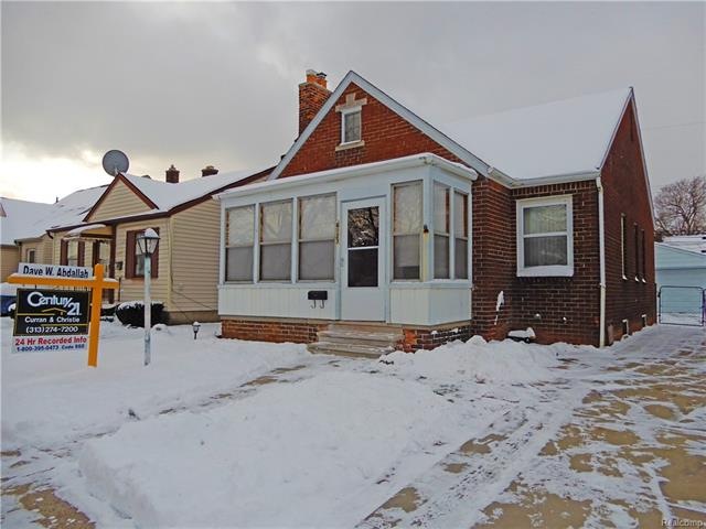 CLEAN BRICK RANCH LOCATED NEAR POPULAR FORD-WOODS 