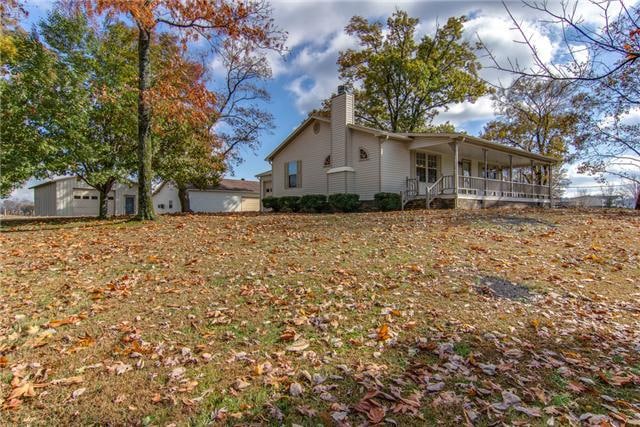 Welcome home to 343 Wheelerton Rd.!!