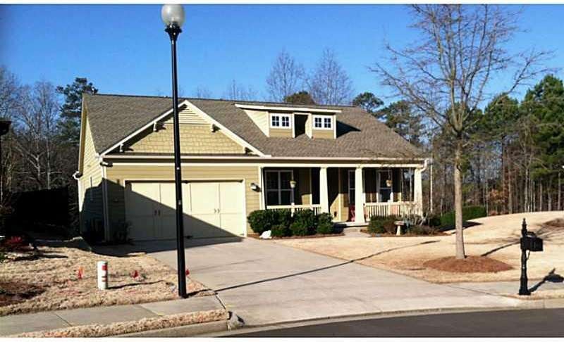 Exterior Front. Stunning 4 bedroom, 3 bath Goldenr