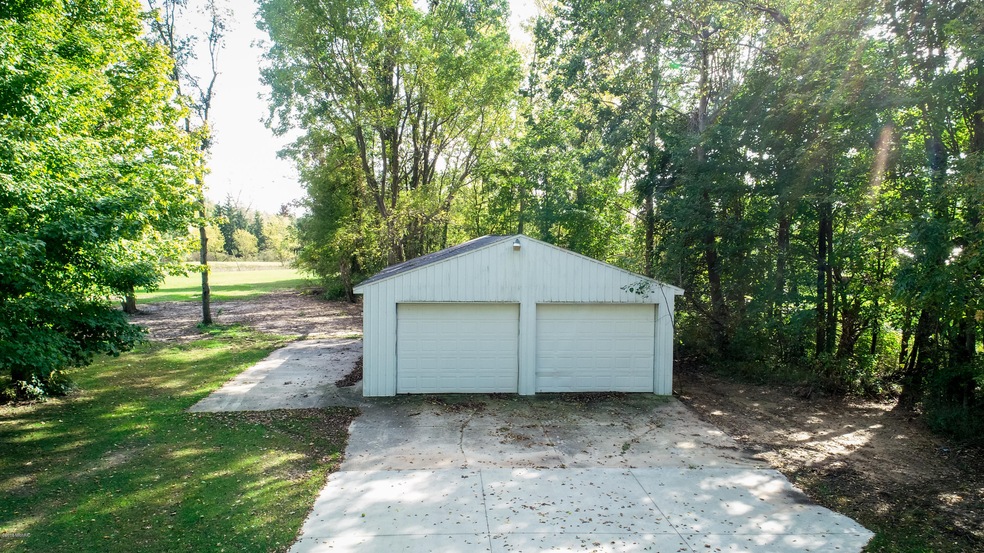 1268 138th Ave, Wayland, MI 49348 - photo 1