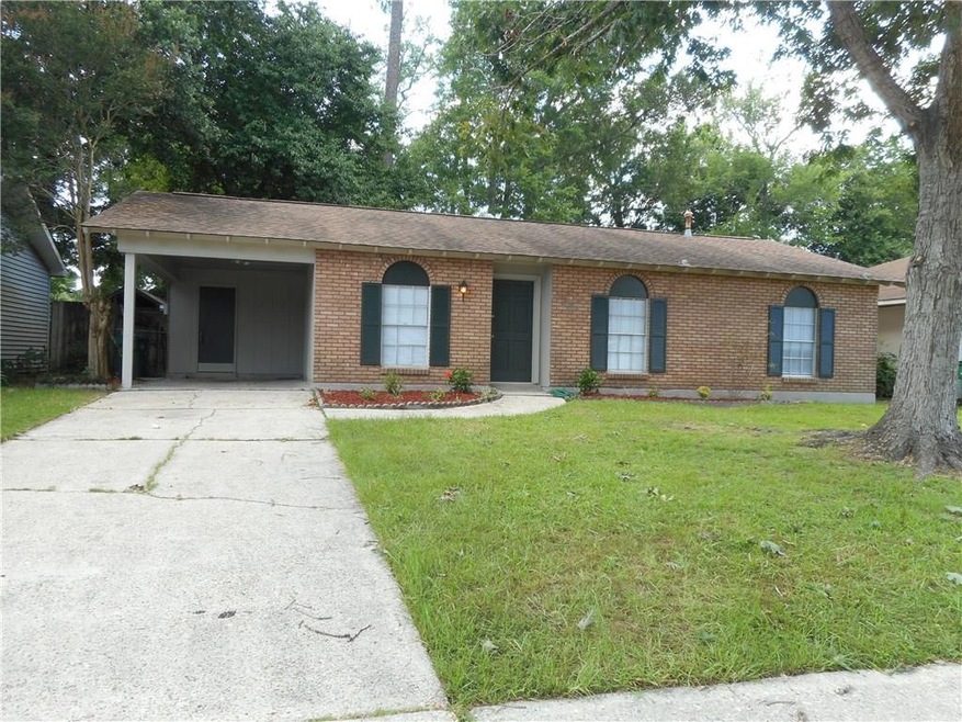 279 Bluebird Dr, Slidell, LA 70458 - photo 1