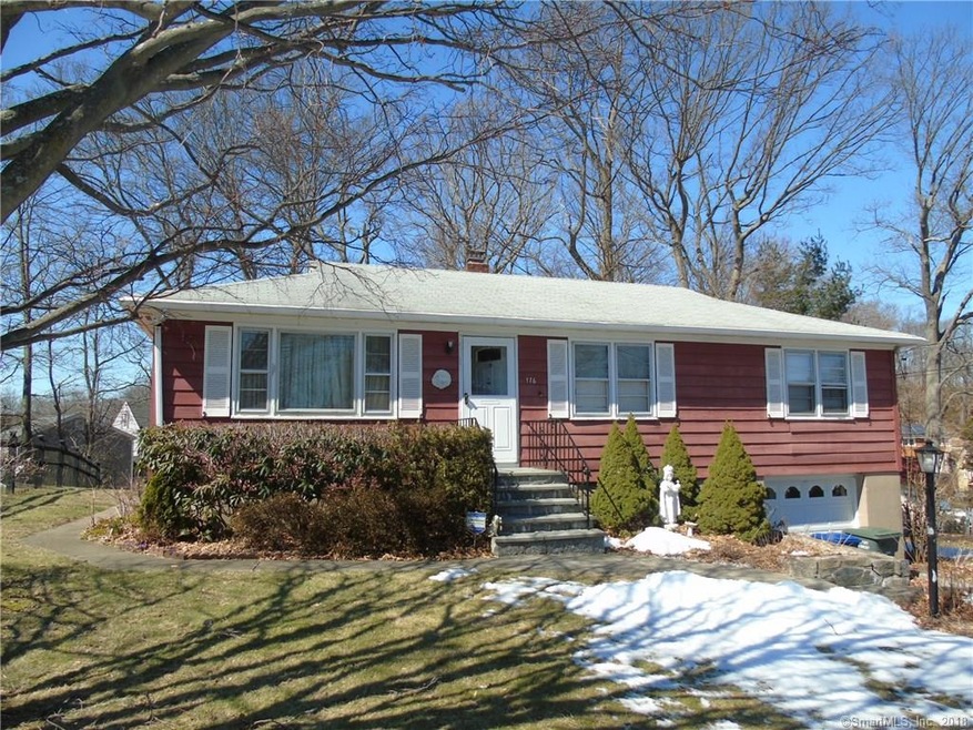 176 Nautilus Rd, Bridgeport, CT 06606 - photo 1