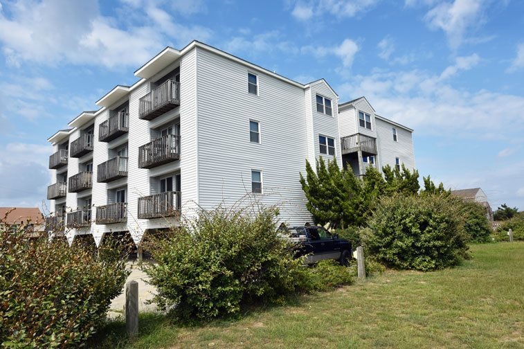 804 S Memorial Blvd unit 3-E, Kill Devil Hills, NC 27948 - photo 1