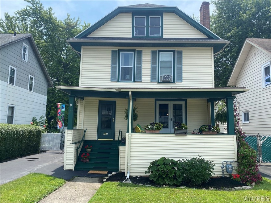 EXTERIOR FRONT