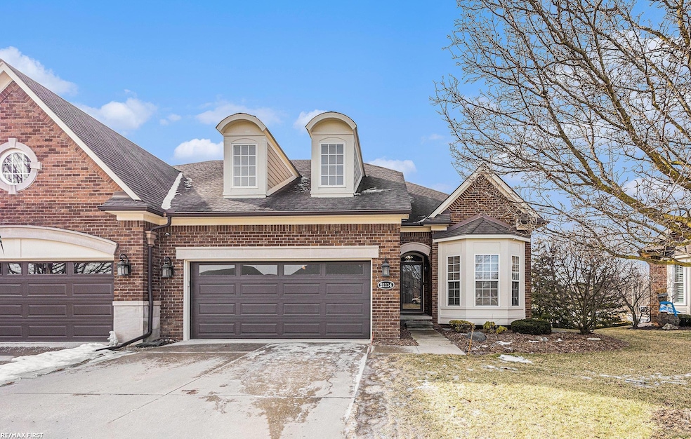 21114 Lilac Ln unit 170, Clinton Township, MI 48036 - photo 1